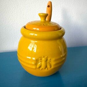 Le Creuset Honey Jar 🍯